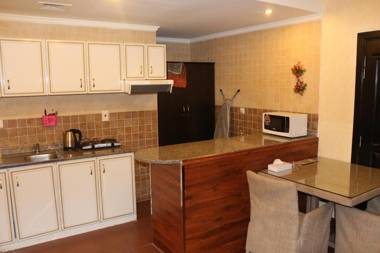 Hafez Hotel Apartments Al Ras Metro Station