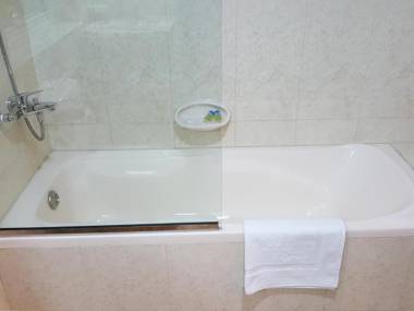 Travellers Hotel Apartment