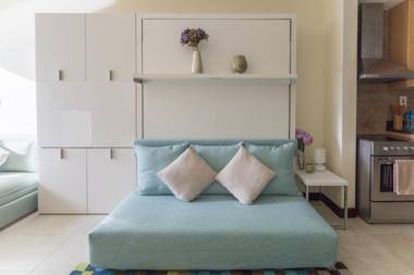 Frank Porter - Goldcrest Views