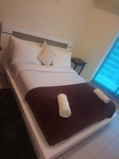 Beautiful 1Bedroom Apartment Near Metro Station