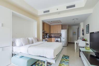Spacious Modern Studio In JLT - Sleeps 3