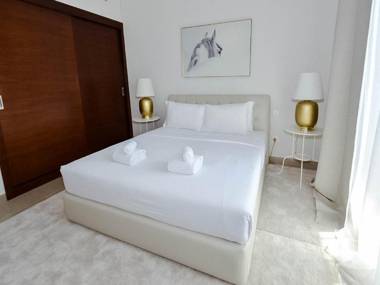 KeyOne - 1BR in Sparkle Tower