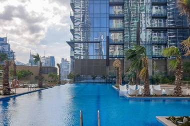 Homes Getaway - Luxury Apartment at Marina Gate 2