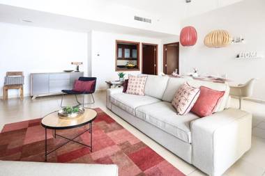 Gorgeous 2BR In JBR With Full Sea View