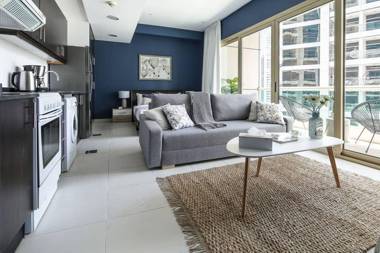 Enticing Studio in Dubai Marina - next to Beach!