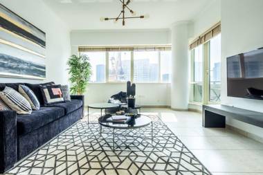 Striking 1BR in Dubai Marina - Minutes from Beach