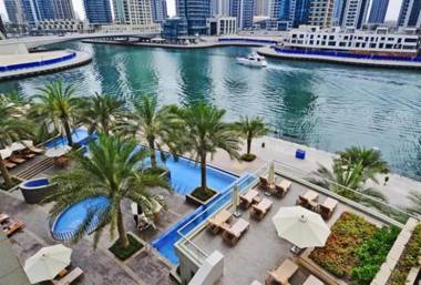 Perfect location! 1BR with best views to Marina