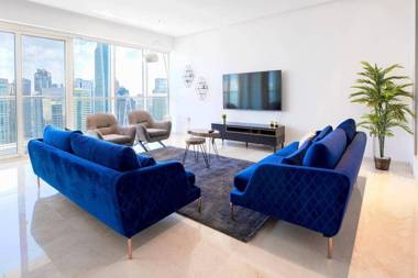 Stunning & Luxurious 4BR Penthouse in Dubai Marina