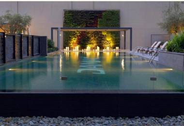 Al Ashrafia Spacious Three Bedroom- Downtown