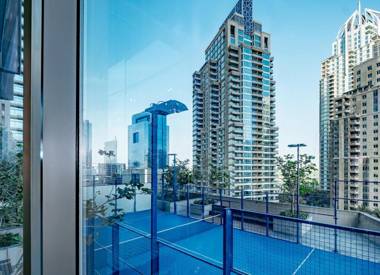 Unique bright studio with balcony in Marina Gate