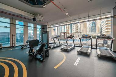 Design studio in Dubai Marina with views