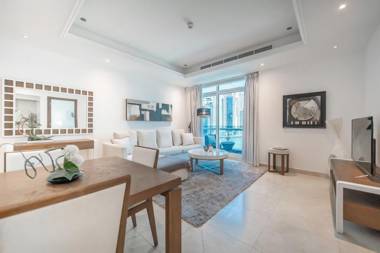 Nice flat with views to Dubai Marina