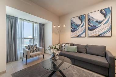 Stylish Apt with Incredible Views on Dubai Marina