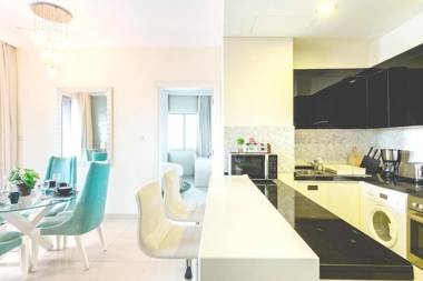 Stunning Burj Khalifa View 1 BR in of Downtown