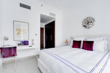 Dream Inn Apartments- West Wharf