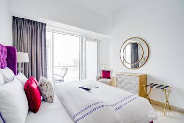 Dream Inn Apartments- West Wharf