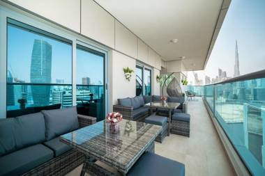 Apartment with views in Business Bay area