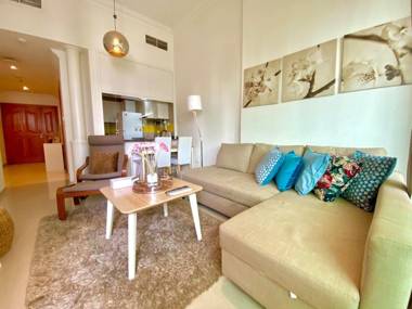 Cozy Apt Close to Metro Beach Dubai Marina Mall