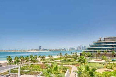 Palm Jumierah Luxury Apartments by Propr