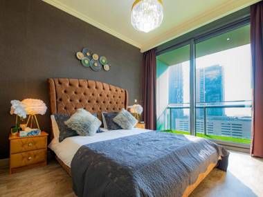 FIRST CLASS  1BR  Dubai Skyline view