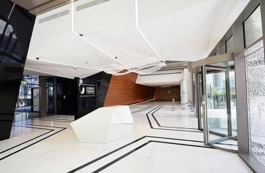 KeyHost - Sparkle Tower 1208