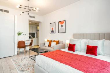 Burj Khalifa DIFC studio refurnished with pool & gym access