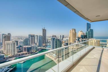 Stunning Sea and Marina Views / 2 Bedroom Penthouse / Dubai Marina
