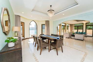 FAM Living - Palm Jumeirah Villas - Frond A