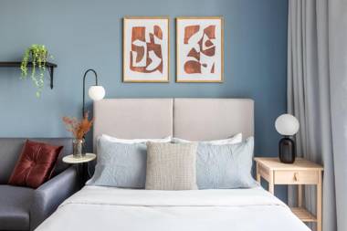 Refurbished studio with Burj Khalifa view in DIFC