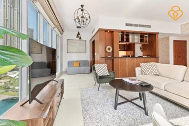 Keysplease Fountain View 2 B/R Apt @ the Heart of Downtown