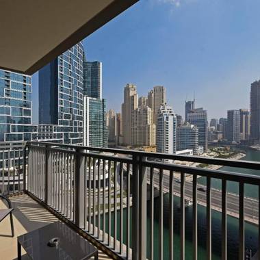 Beachwalk Luxury 2BR with infinity pool and views - Marina JBR