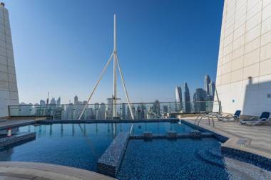 Spacious 2BR Apartment in Goldcrest Views 1