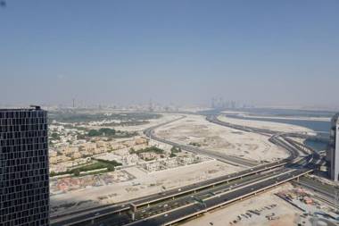 Stunning 2 BR Dubai Mall Street Dubai Downtown