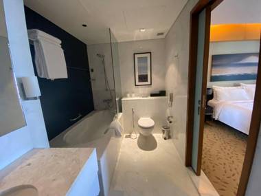 Large 1 Bed  Address Dubai Mall   City VIew