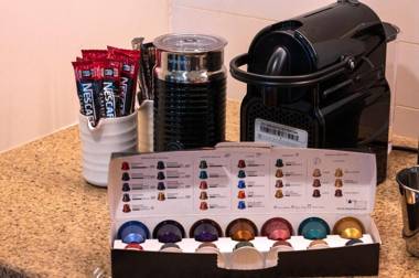 FIRST CLASS  2BR  DUBAI SKYLINE & SEA view