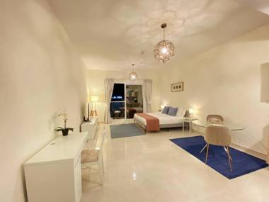 Lux BnB Studio/Sleeps 2/Business Bay/Canal Views