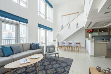 Stunning Spacious 2BR LOFT In Downtown Dubai!