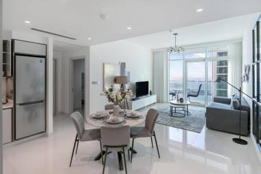 FAM Living - Sunrise Bay Towers - Seafront