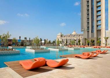 Modern Entire 2 Bedroom apartment Great Views