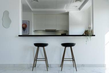 Modern  Entire 2 Bedroom apartment  Great Views