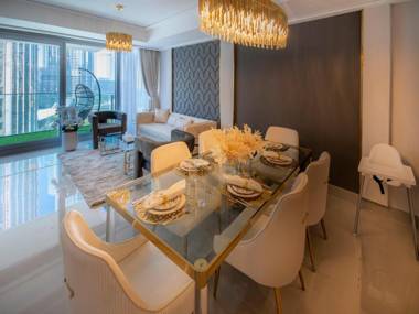 FIRST CLASS  2BR  Burj Khalifa & Fountain view