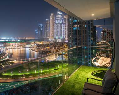 FIRST CLASS  2BR  Burj Khalifa & Fountain view