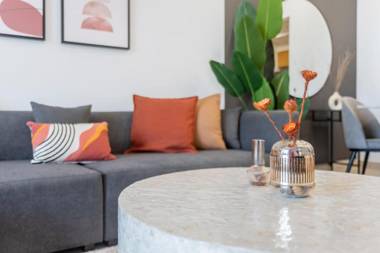 Burj Khalifa view new Building 2BDR between Downtown & Business Bay