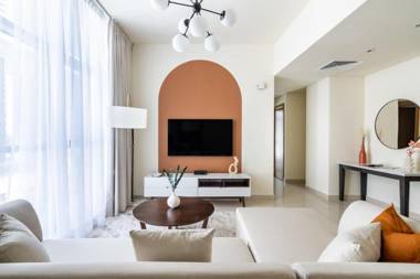 Newly furnished 1BDR in Downtown near Burj Khalifa Pet Friendly