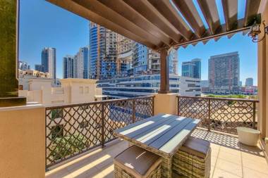 ALH Vacay - 1 BR in Zanzebeel Downtown Dubai