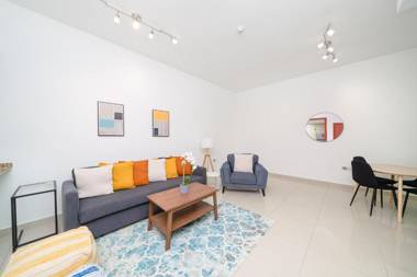 ALH Vacay - One Bedroom in Marina Pinnacle