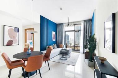 Comfortable 1BDR on the Boulevard in Downtown