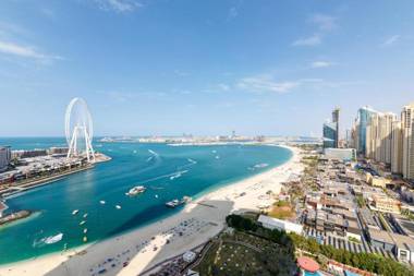 Maison Privee -2BR in JBR with Jaw-Dropping Sea Views & Deluxe Fittings
