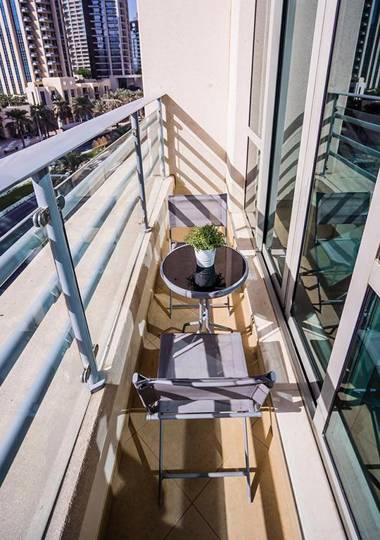 Nasma Luxury Stays - BLVD Central Podium