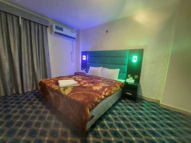Dream Square Hotel